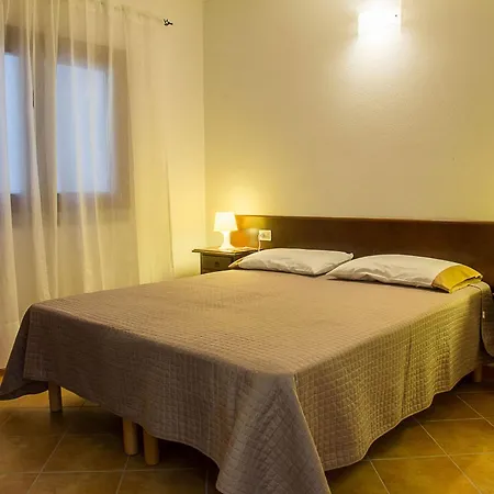 Gf Li Seddi Apartamento Badesi