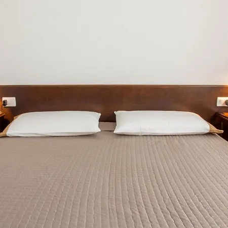 Apartamento Gf Li Seddi