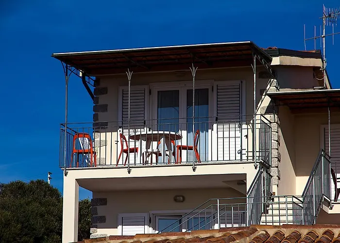 Apartment Gf Li Seddi Badesi